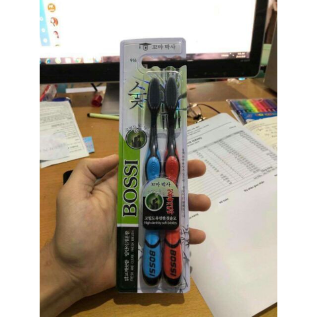 SET 2 CHIẾC BÀN CHẢI THAN TRE BOSSI [TNMART]