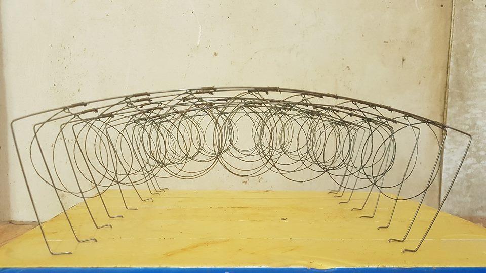 Thòng bẫy chim khướu, chòe, mi