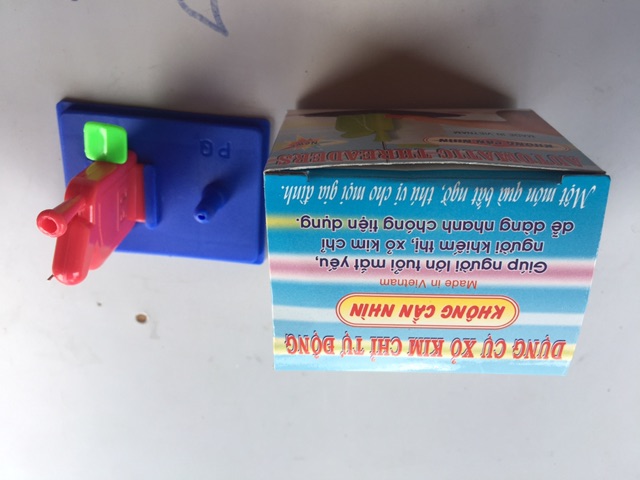 Dụng cụ sỏ kim chỉ tự động