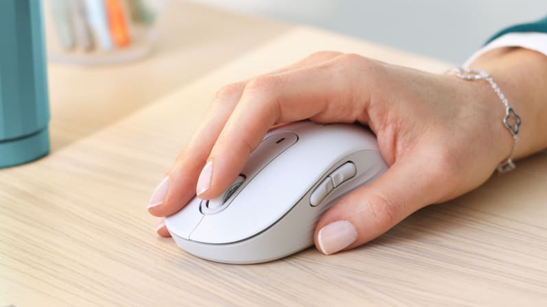 Logitech M650 / M650L Wireless Mouse Bluetooth / USB Silent Scroll Smartwheel - Genuine Warranty
