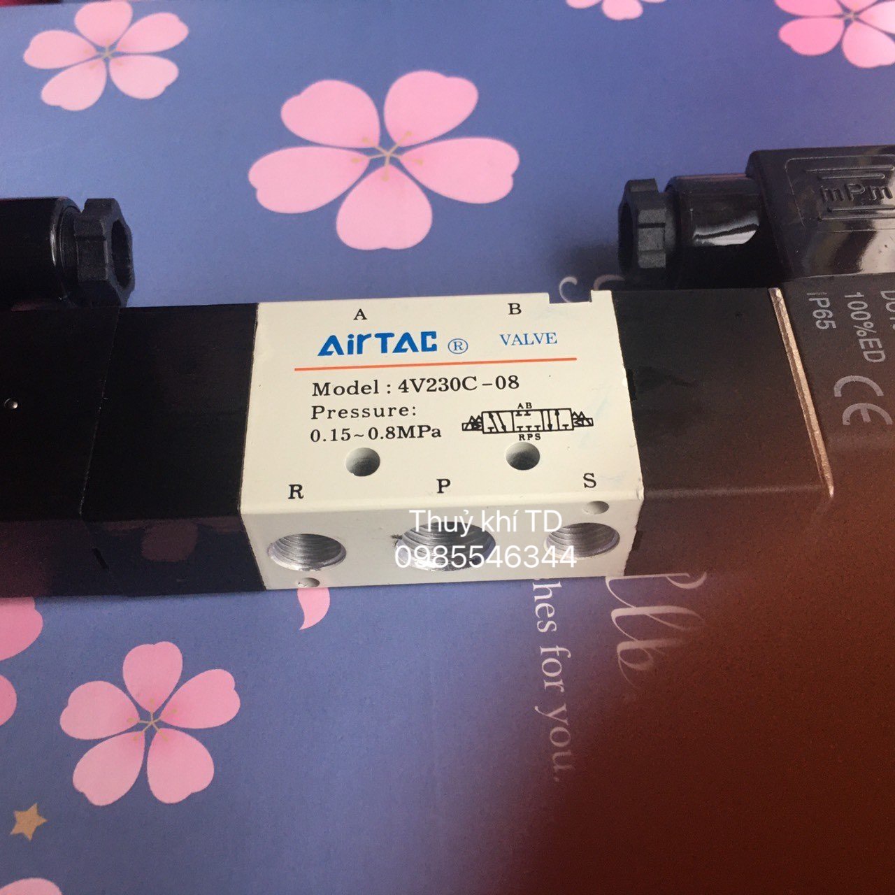 4V230C-08 Van điện từ khí nén 5/3 4V230C (Airtac) Ren 13mm