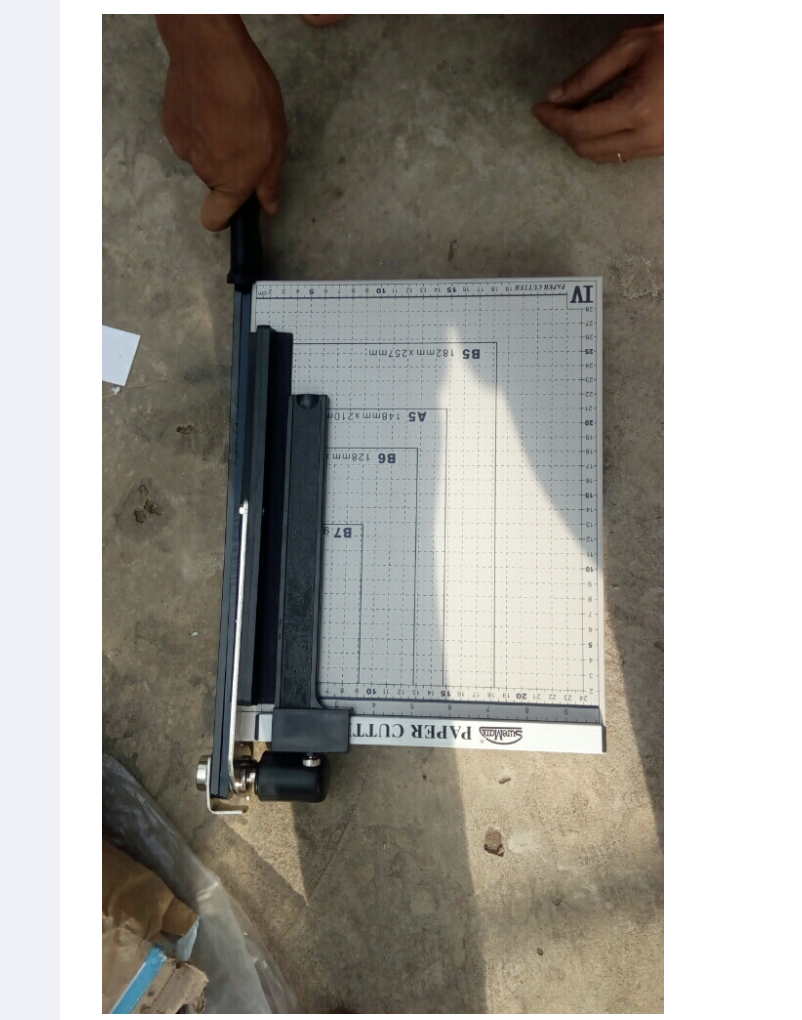 Bàn Cắt Giấy SureMark Khổ A4