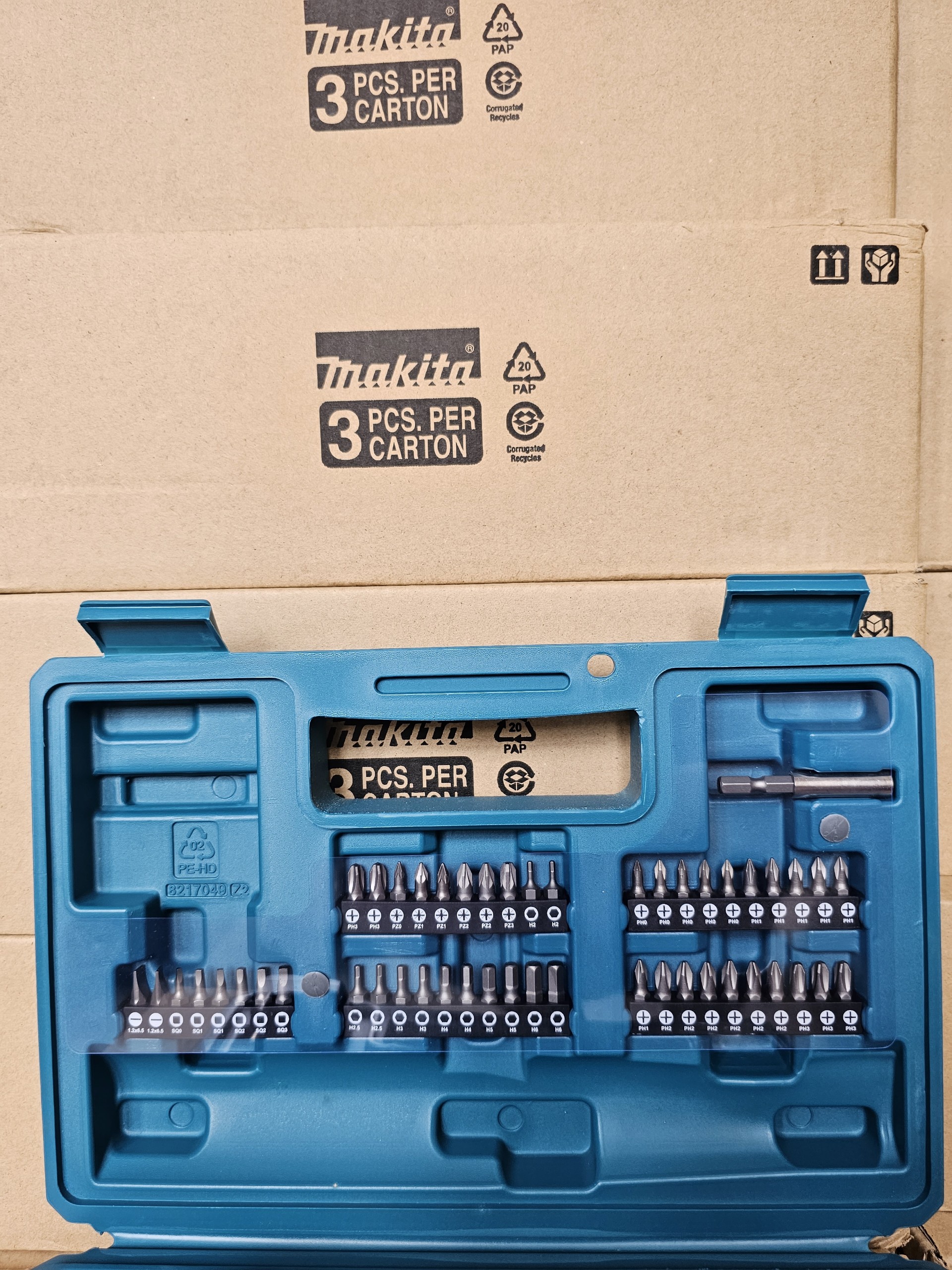 Máy bắt vít dùng pin Makita DF001DW