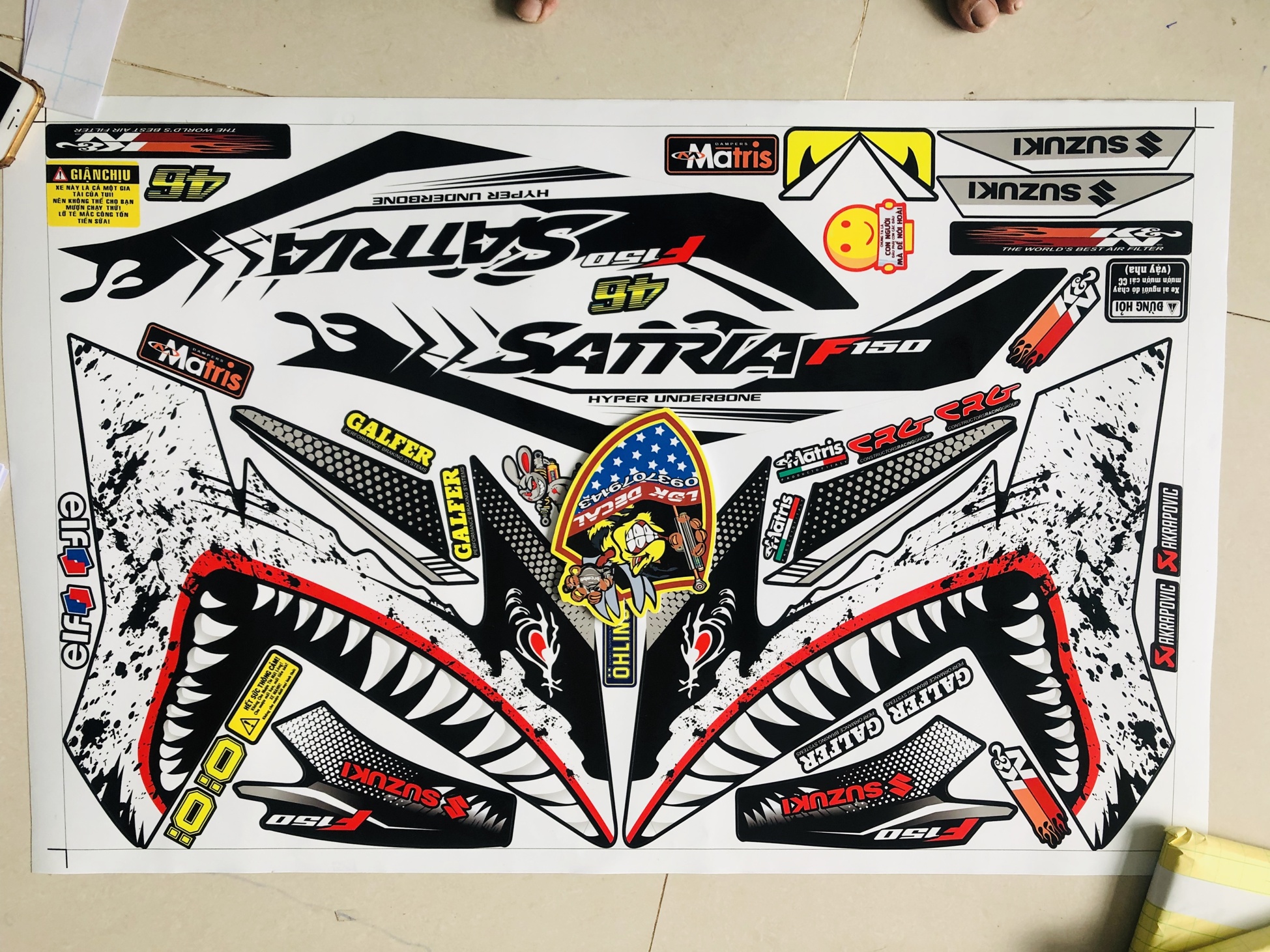 Tem rời satria fi cá mập dán xe đen