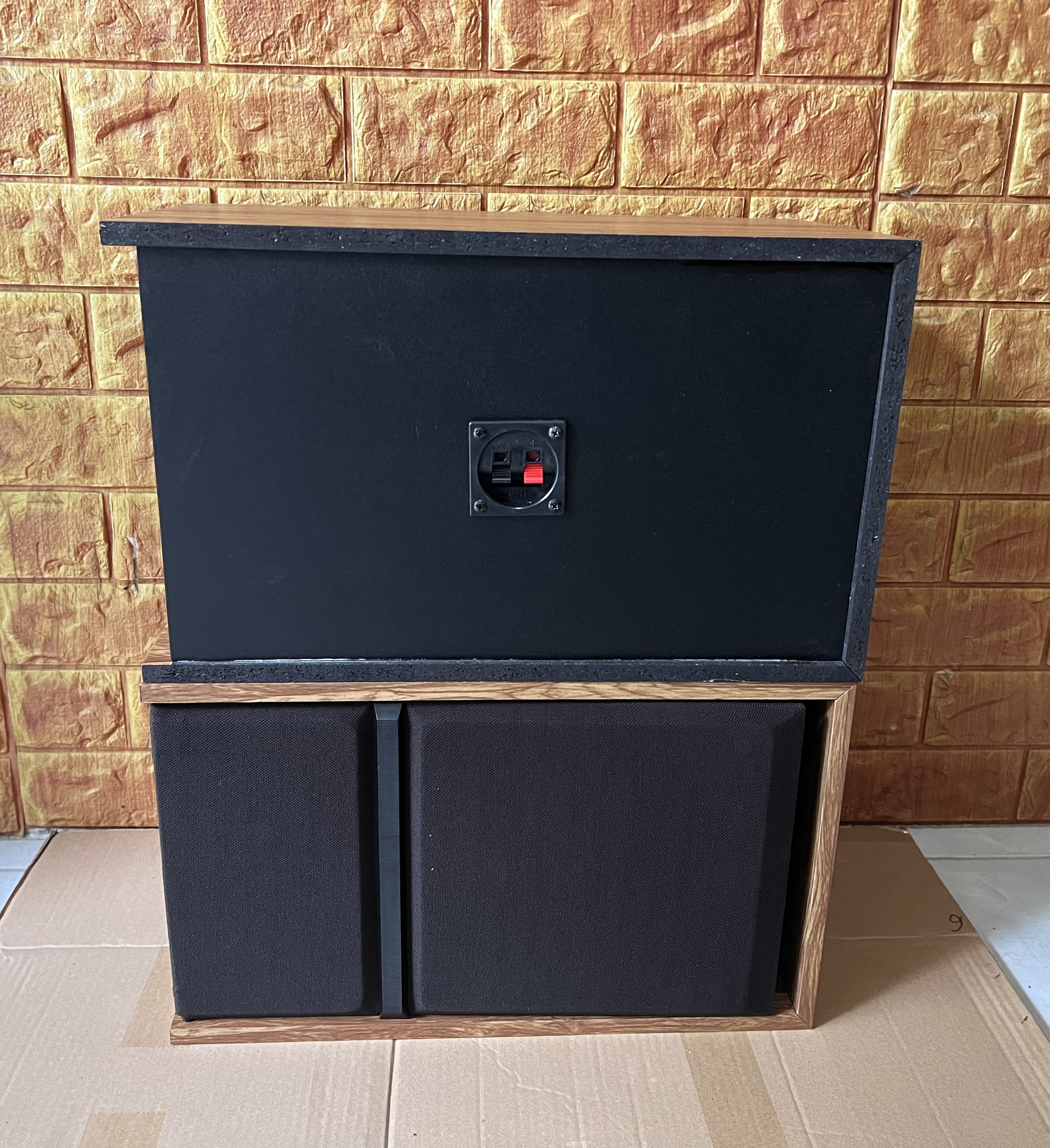 Vỏ thùng loa 301 iii hải triều màu vân gỗ - 1 cặp