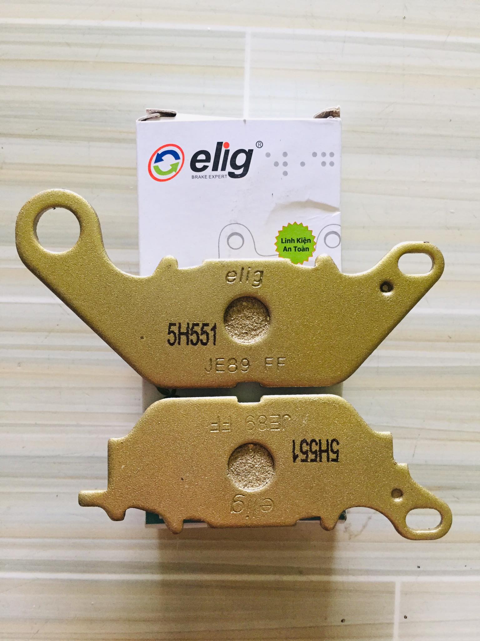 BỐ THẮNG ĐĨA TRƯỚC ELIG XE EXCITER 135 XE 4 SỐ ĐỜI 2010