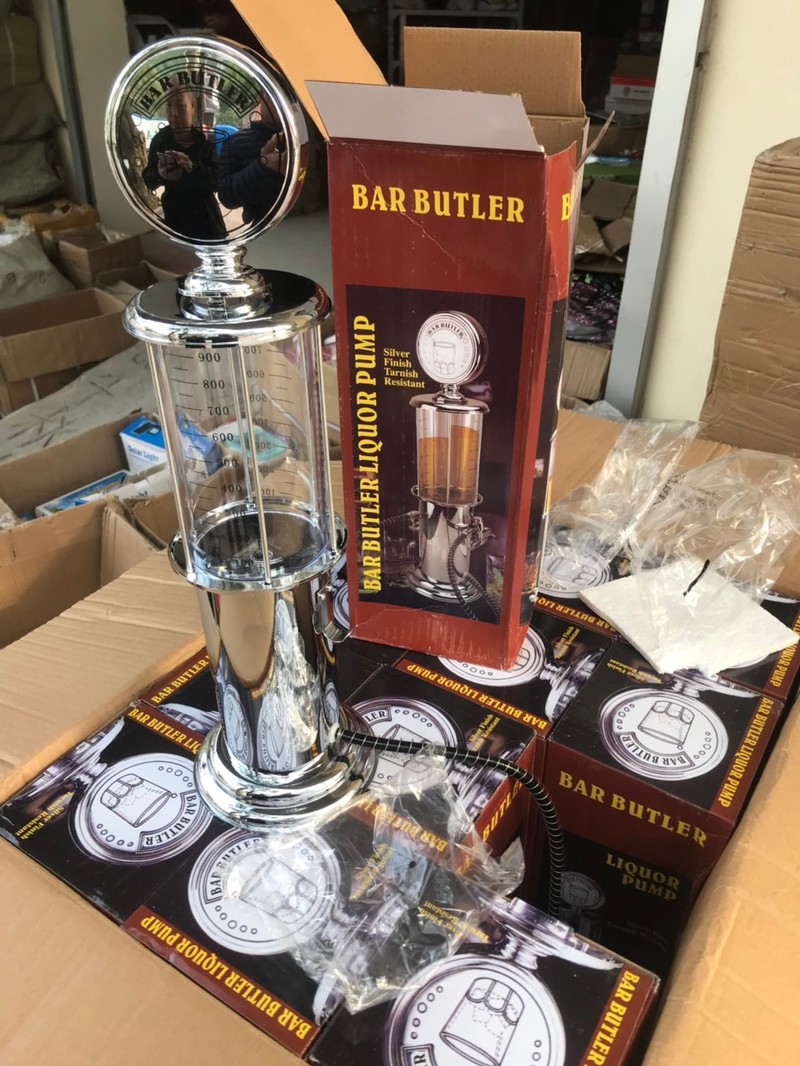 [HCM]Bình Rót Nước Cây Xăng 1 Vòi 1 Lít - Bình trâm tửubia kiểu cây xăng có vòi độc đáo- Bình Rót Rựu Trong Suốt Mở Bia Máy Bơm Rựu Rót Bình Chứa Hình Cây Xăng