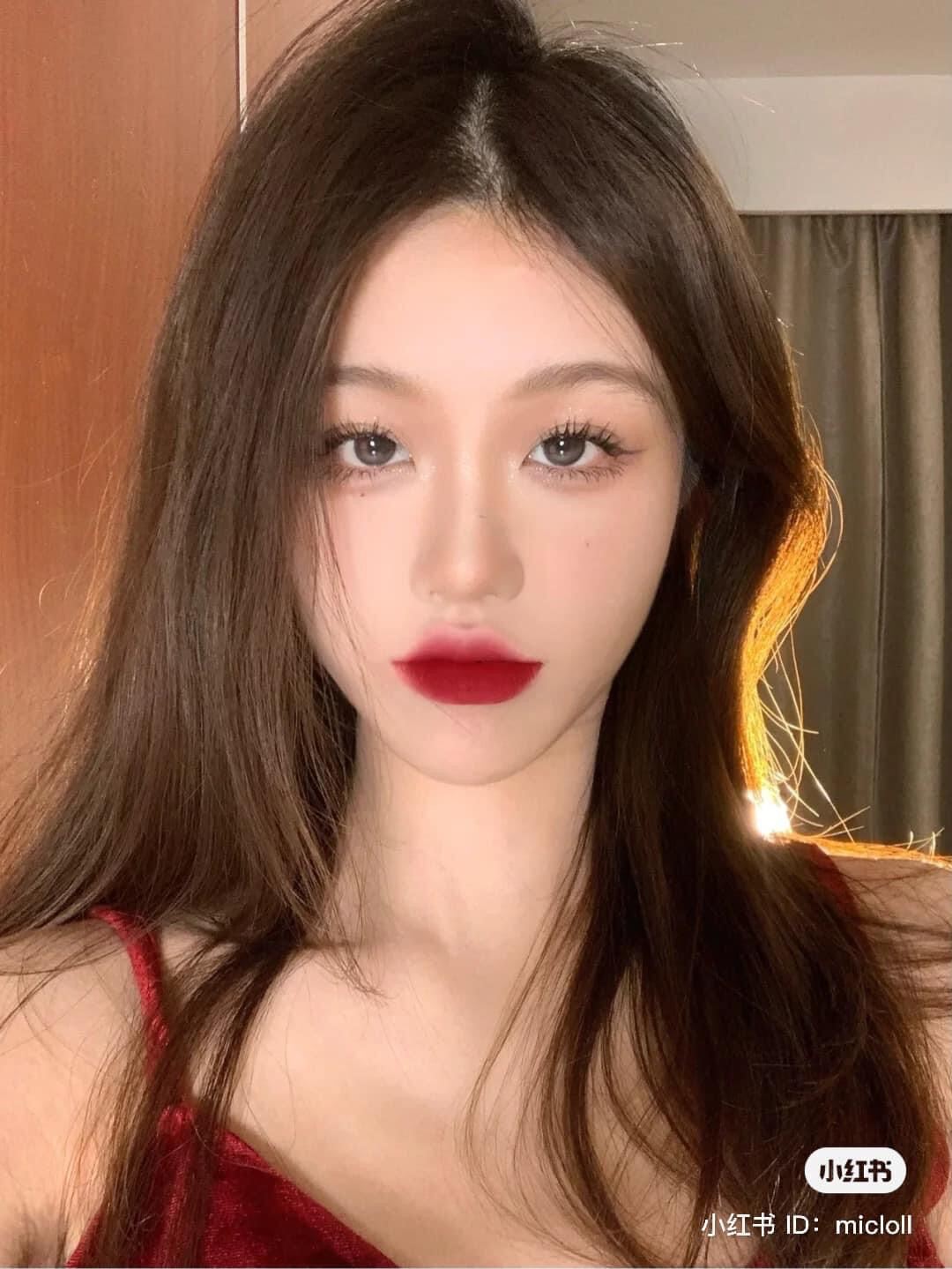 [FreeShip Max] - Son Ma.c Retro Matte màu Ruby Woo 707 (Đỏ Ruby) - Kiss cosmetics