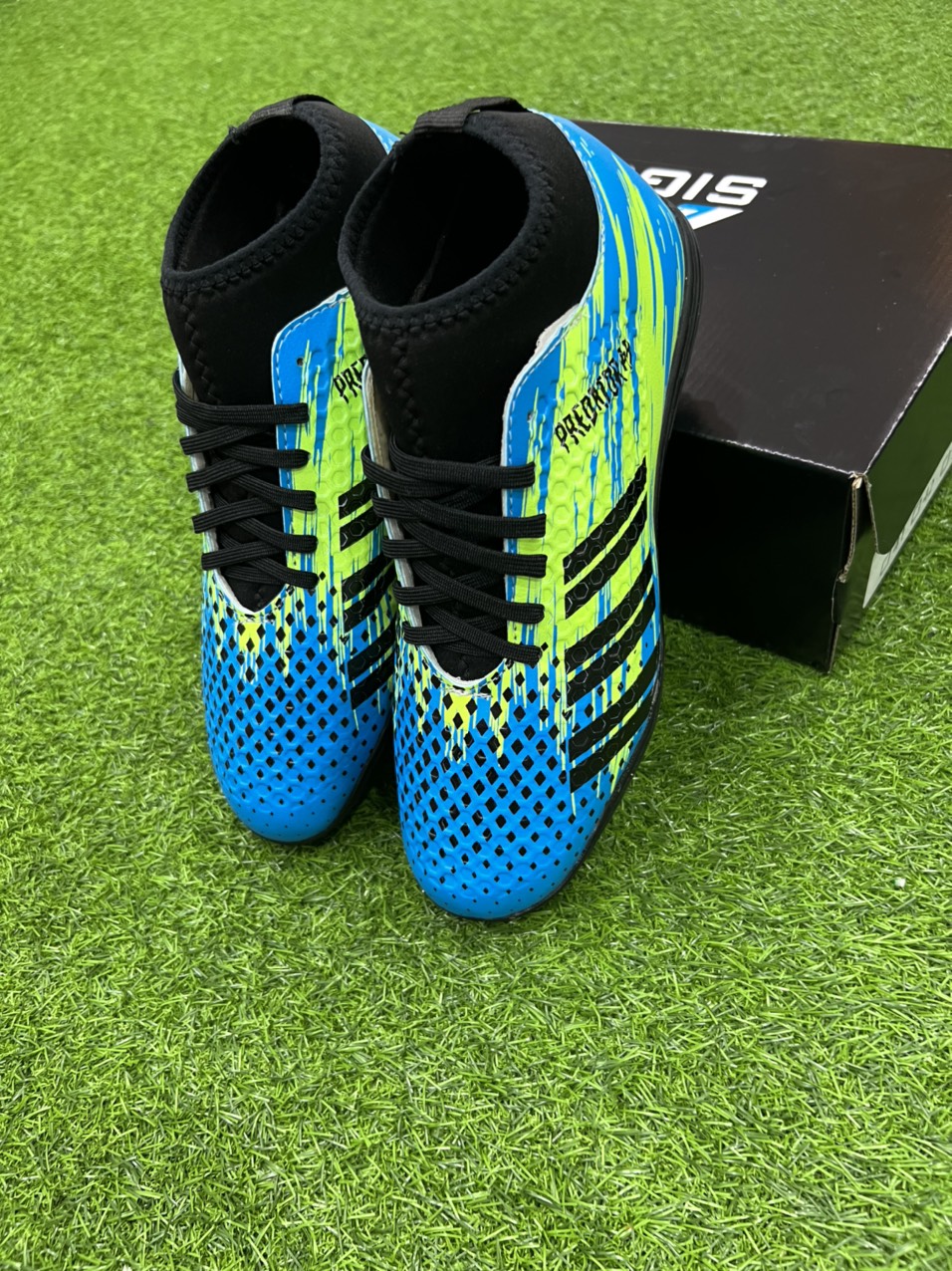 Giày bóng đá ARAFOOTBALL cổ cao - khâu full đế