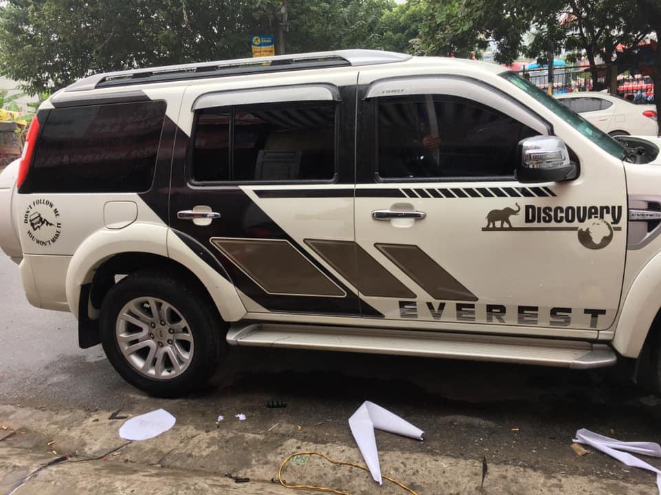 Tem Dán Xe Ford Everest
