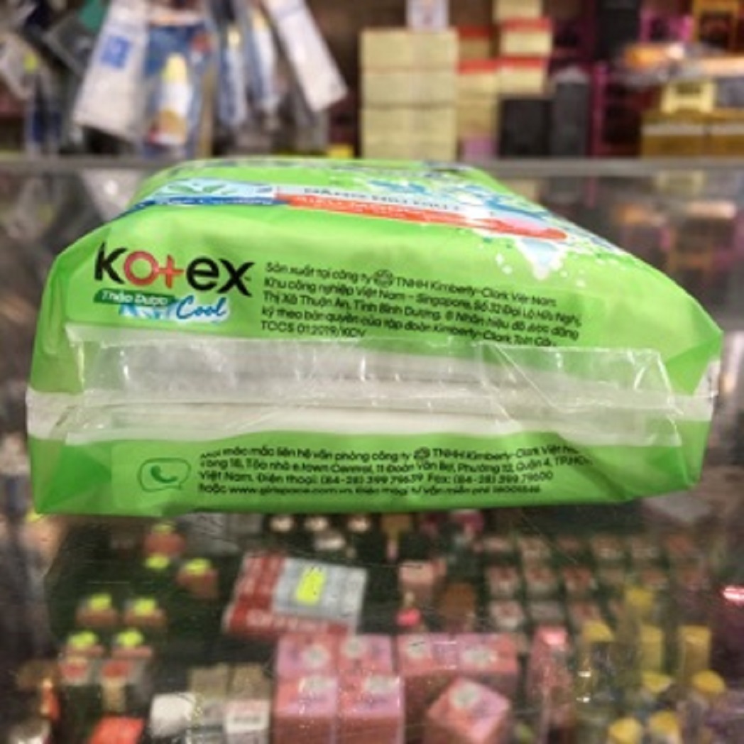 Băng Vệ Sinh Kotex Thảo dược Cool cánh 8 miếng
