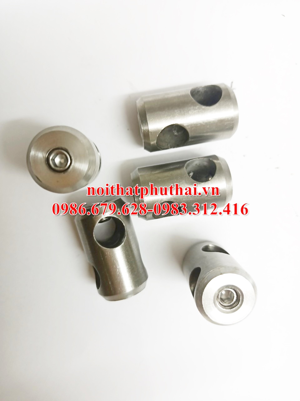 Khóa chữ thập cho cáp ban công - cầu thang