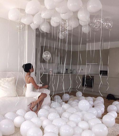 combo 100 vỏ bóng bay đen vàng, bạc