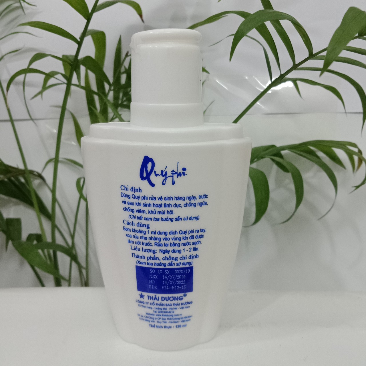 Dung Dịch Vệ Sinh Phụ Nữ Quý Phi -  Xanh (120ml)
