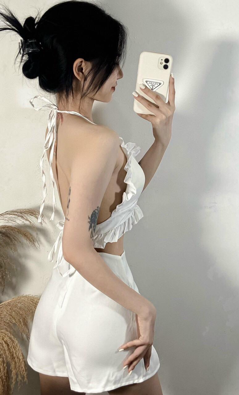 Áo Croptop Dây Yếm Cột Viền Bèo