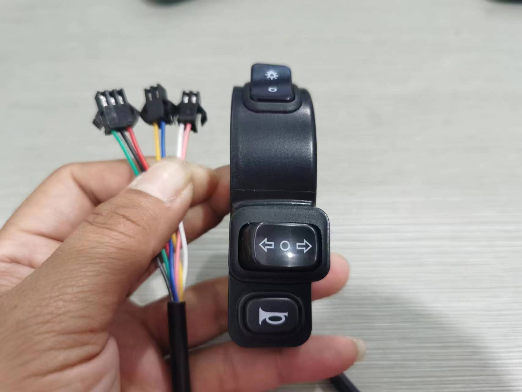 Tay ga xe đạp điện 133s