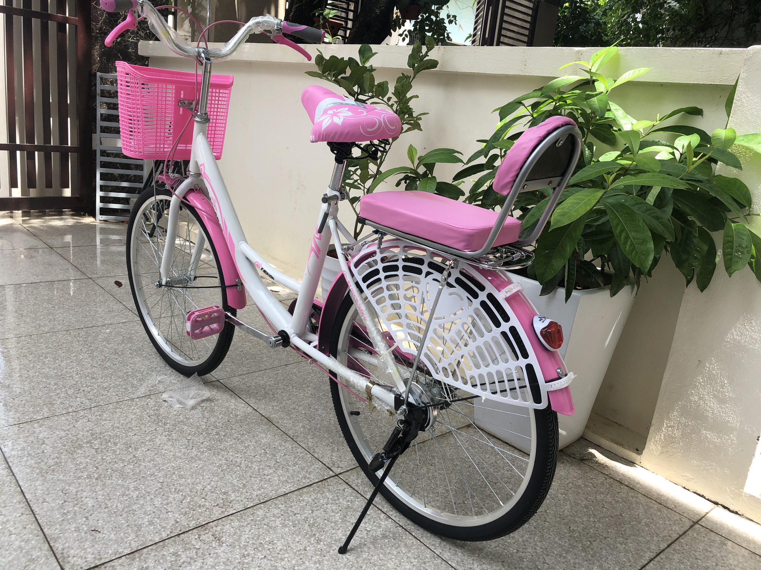 Xe đạp trẻ em nữ