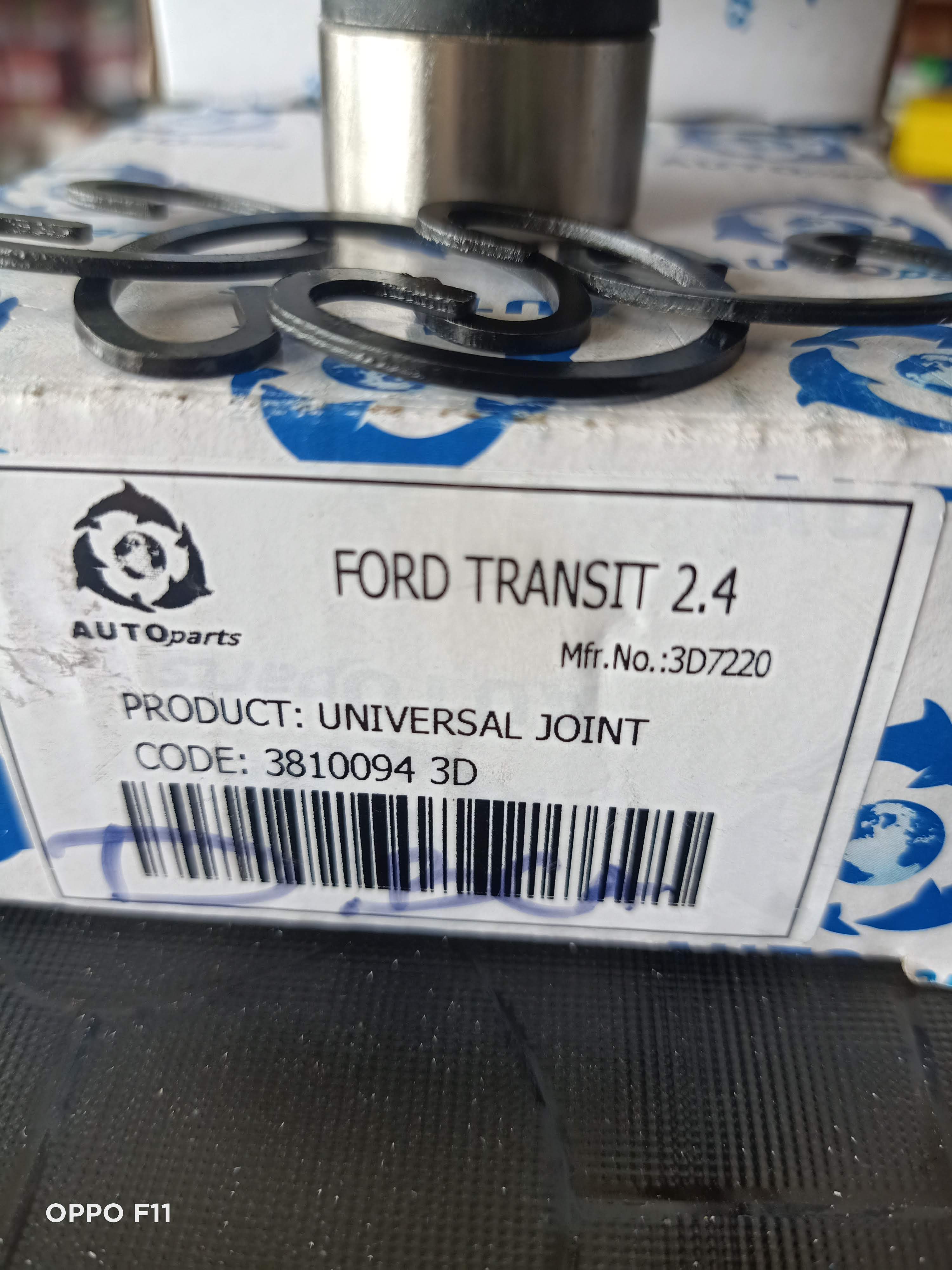 Chữ Thập Láp(Bi Cát Đăng)Xe FORD TRANSIT 2003 - 2018 Lớn(Chén 30mm Dài 92mm)