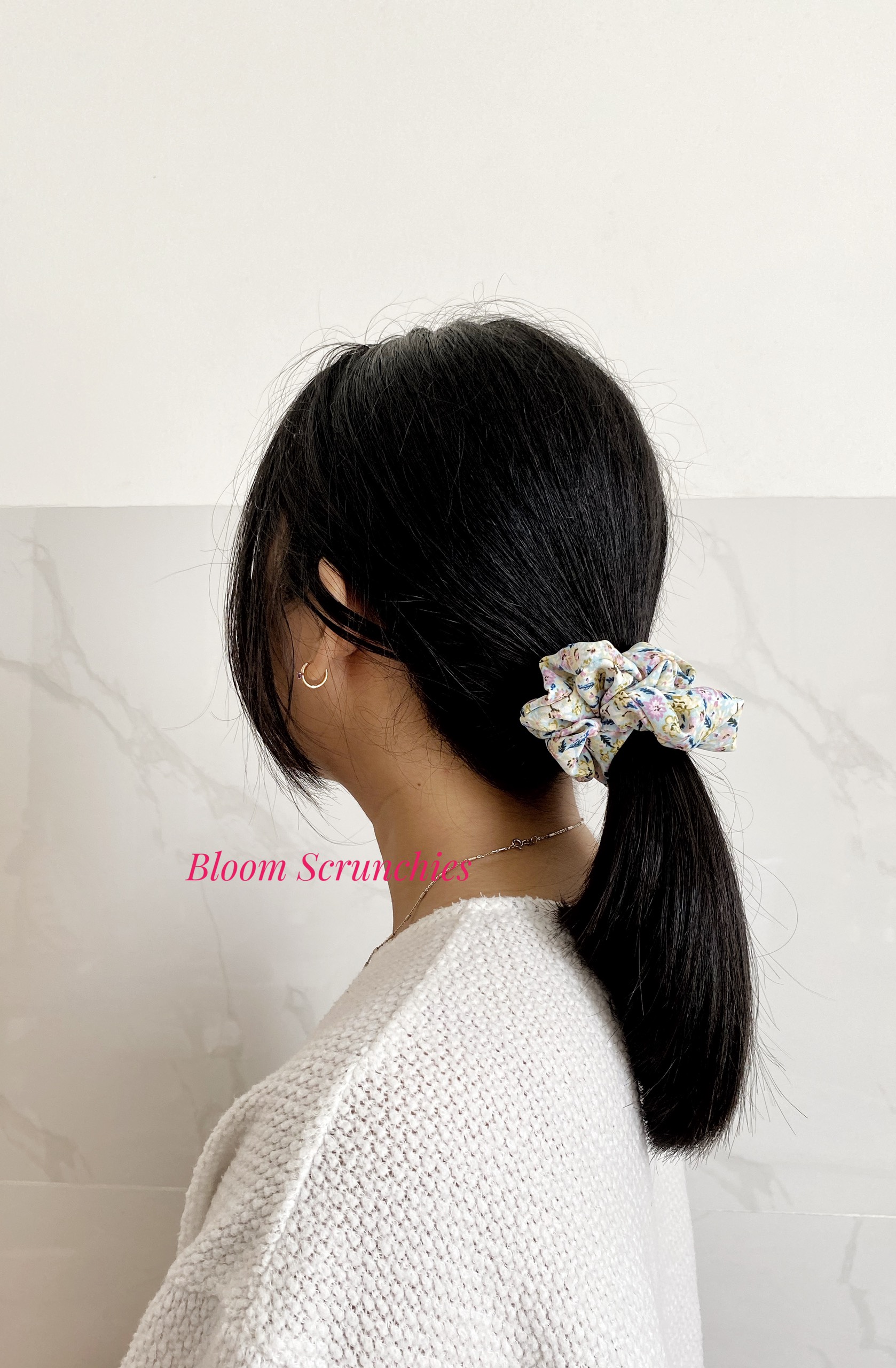 Dây cột tóc lụa mango hoa nhí nền xanh mint Mini_Scrunchies