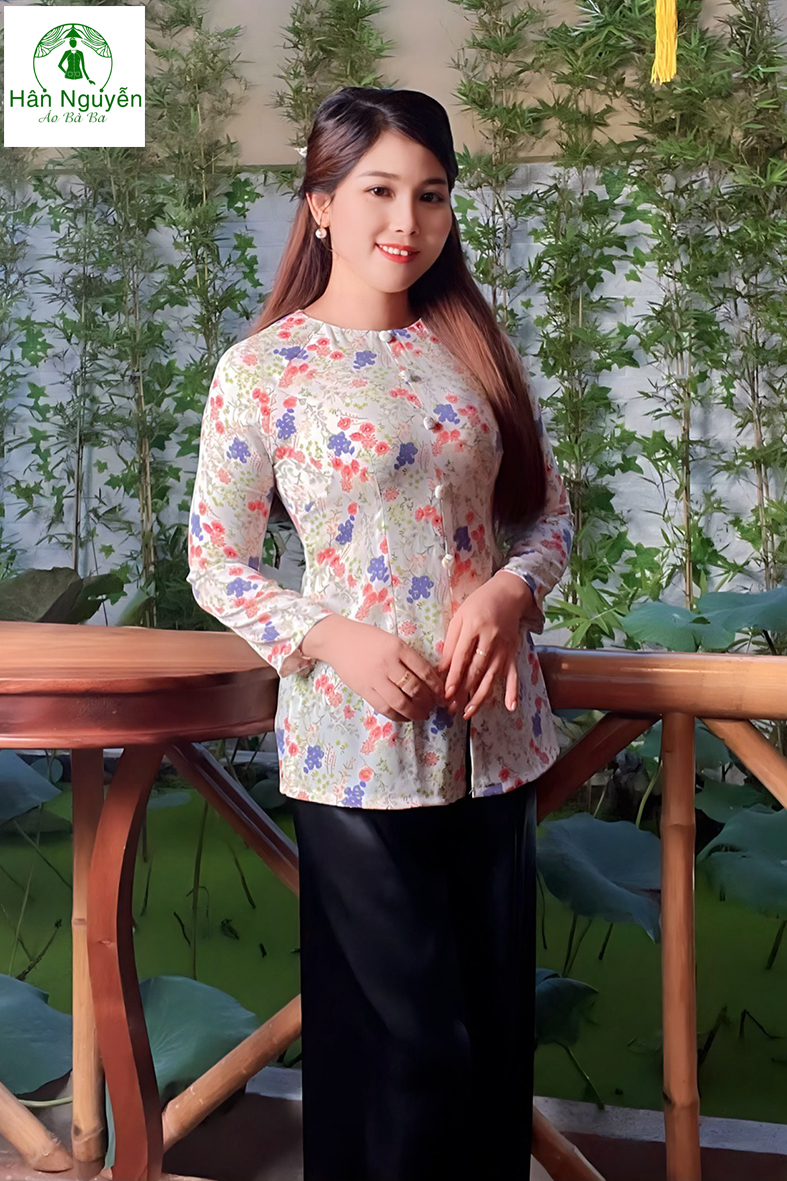 B.A79 - Bộ Bà Ba Lụa in Hoa Thanh Liễu Nút Bọc Dây Kéo