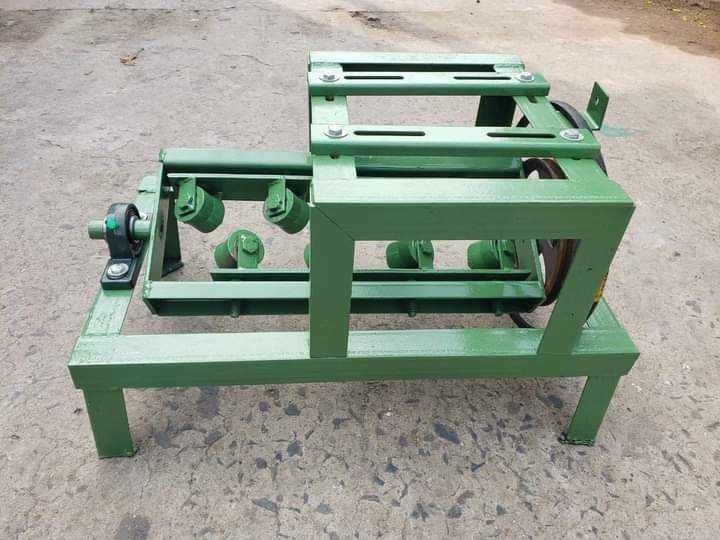 Khung máy duỗi sắt chưa có motor