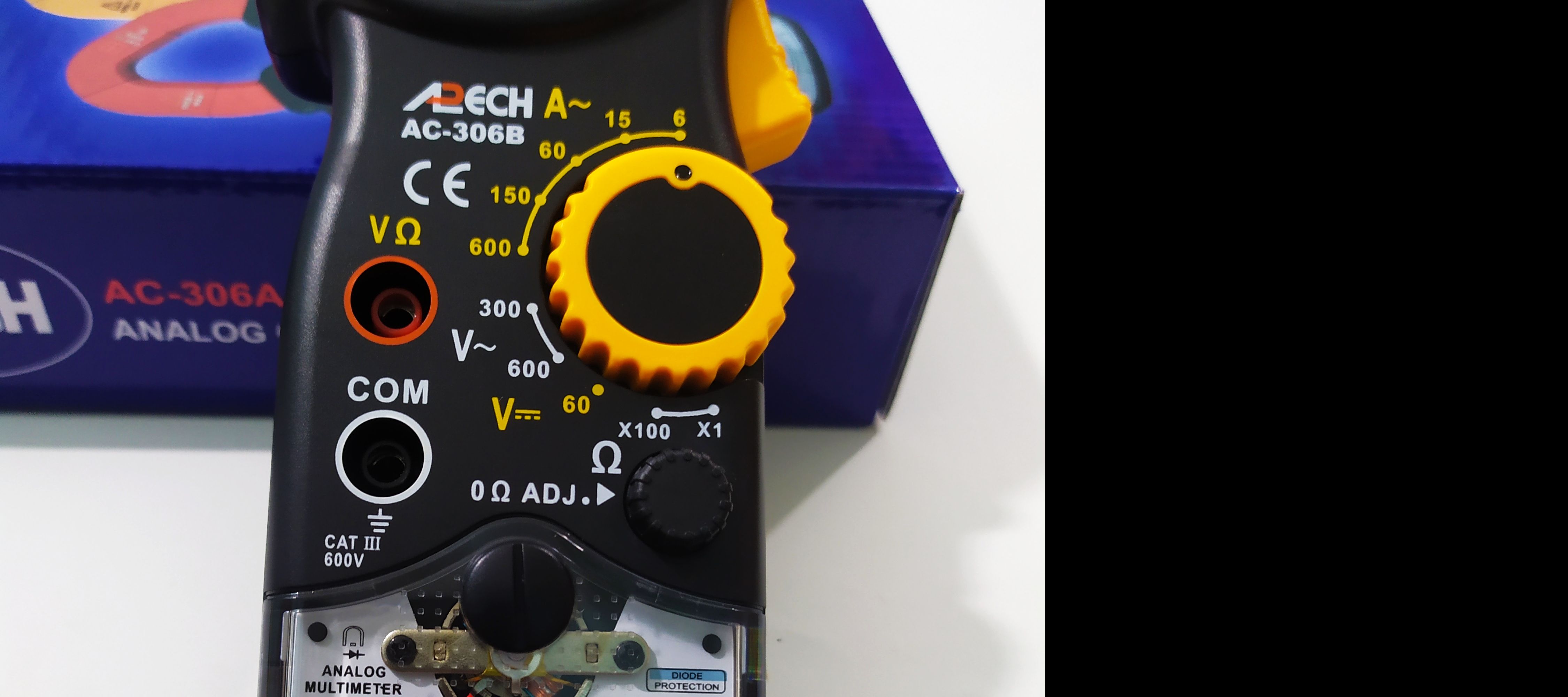 [HCM]Ampe kìm đo dòng AC APECH AC-306B (600A)
