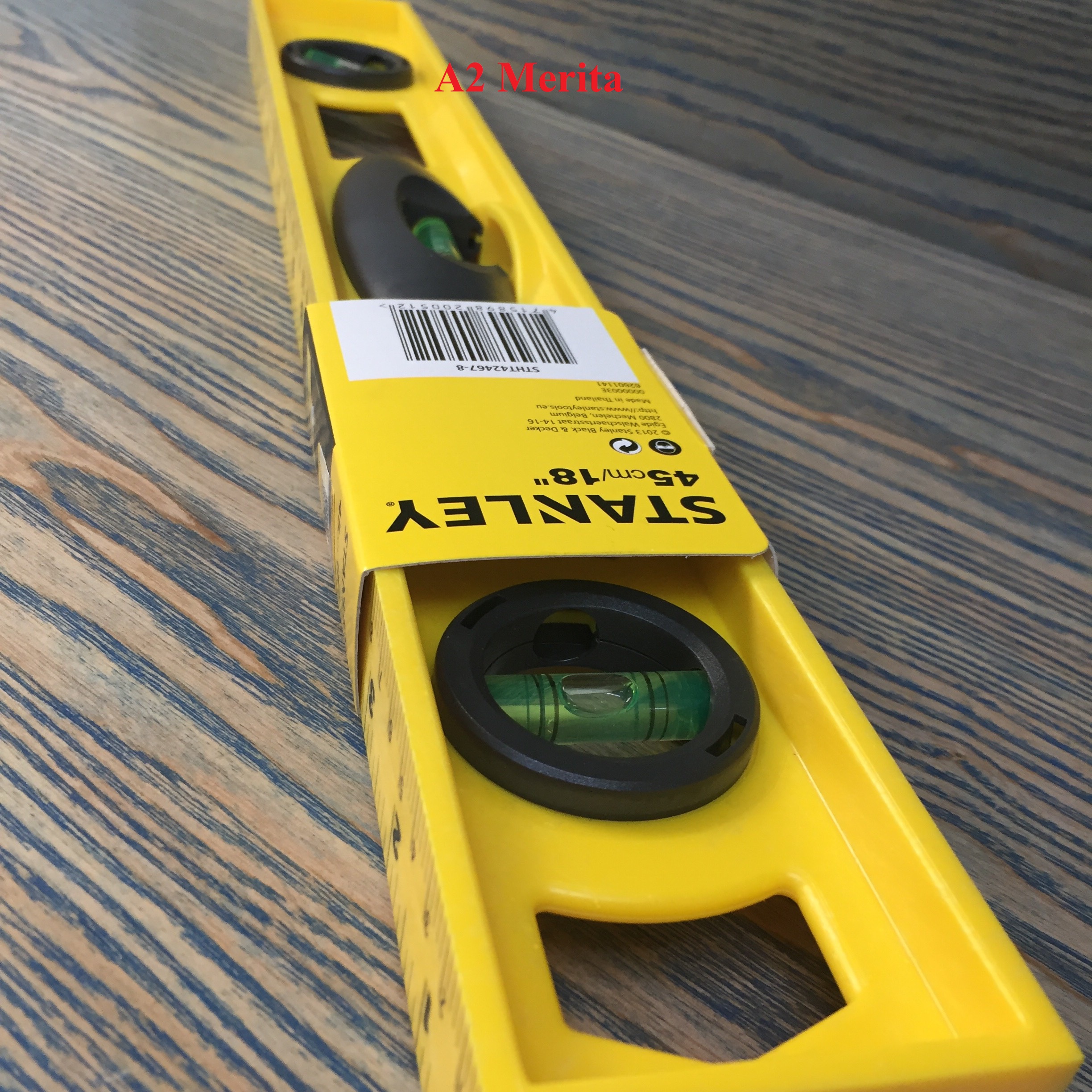 Thước thủy nhựa ABS 18"/45cm Stanley STHT42467-8 (THAILNAD)