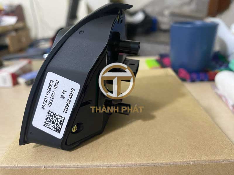 CÔNG TẮC KHIỂN VÔ LĂNG KIA MORNING