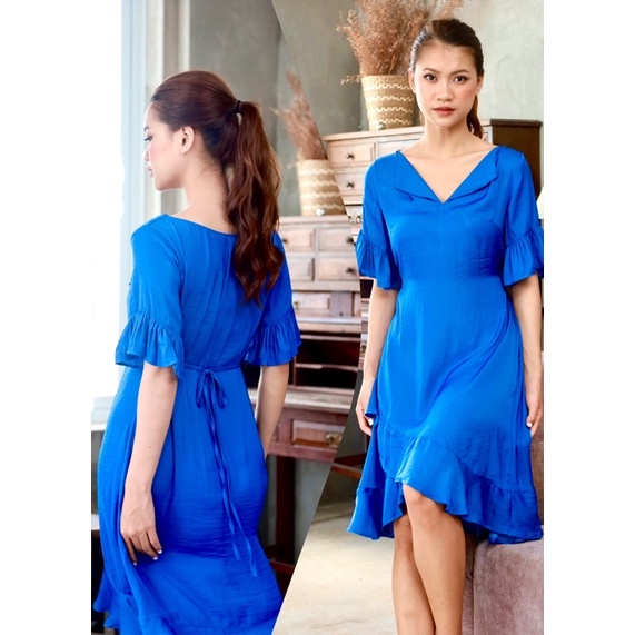 Đầm lụa tay loe cổ V  có dây cột eo Infashion