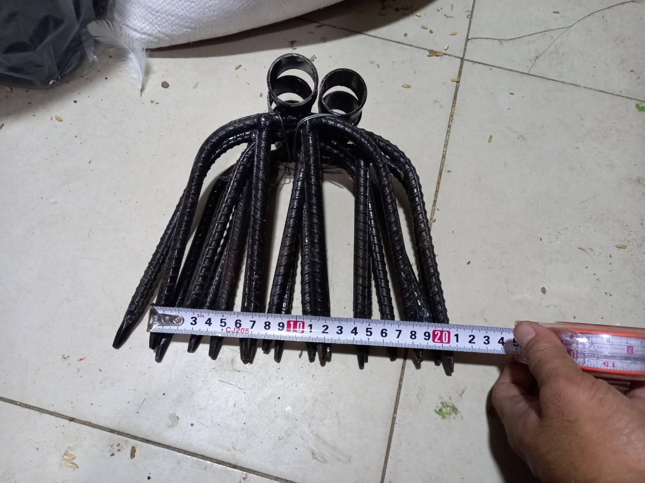 7-Tooth Steel Hoe, Sharp-Toothed Weeder in Various Sizes