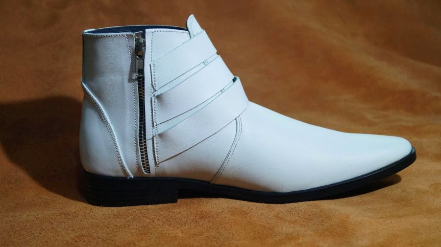 Giày boot nam màu trắng da bò thật. Mã số: B174