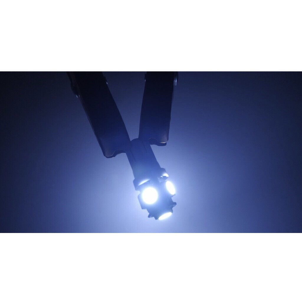 ĐÈN LED XI NHAN DEMI 5 TIM XE MÁY(giá 1 đôi )