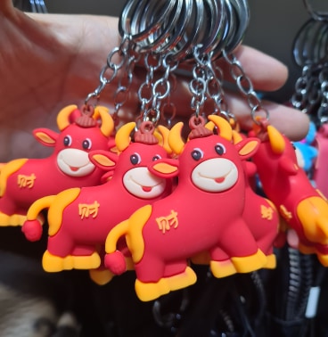 ( MẪU NGẪU NHIÊN ) Móc khoá trang trí balo túi xách siêu kute BEE GEE