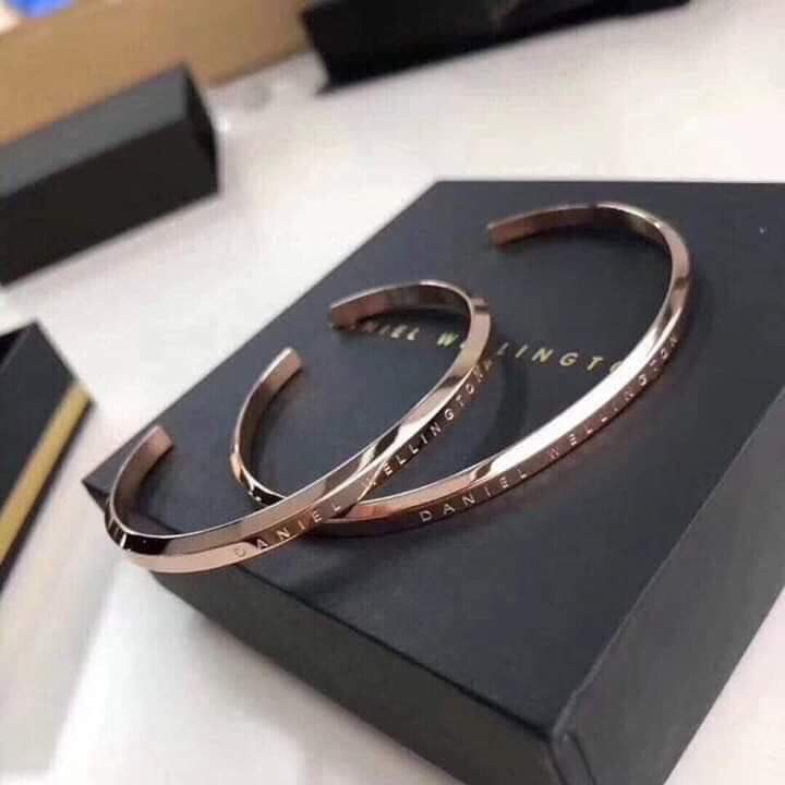 FULLBOX 1 Vòng cuff Daniel ,vòng tay Thép Không Rỉ Bảo Hành 1 Năm
