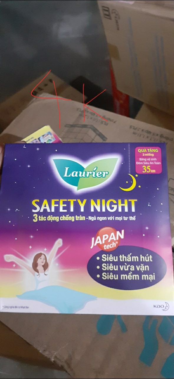 Băng vệ sinh Laurier ban đêm 35cm 2 miếng