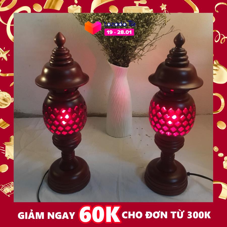 Pair of Honeycomb Mother-Of-Pearl Wooden Altar Lamps, 23cm High
