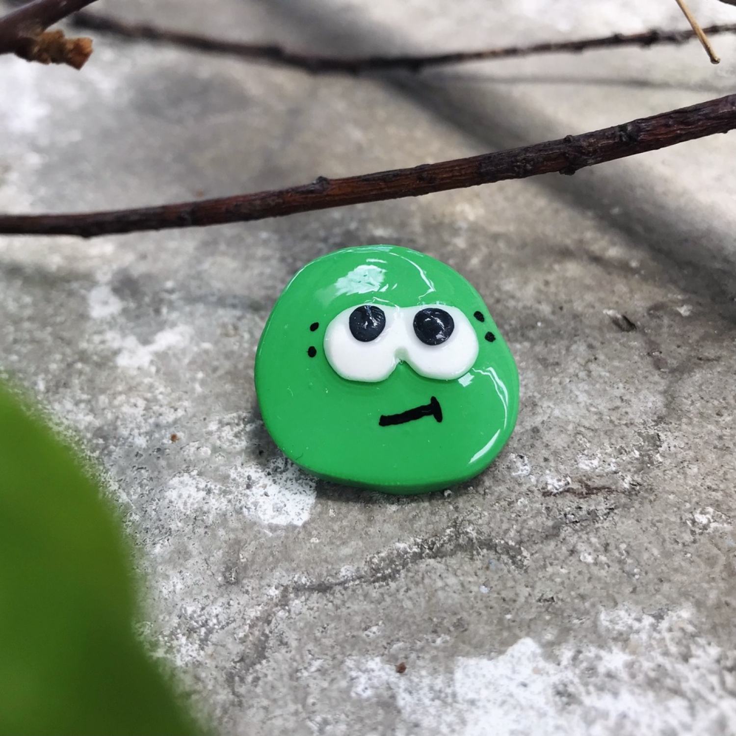 Pin/Ghim cài áo đất sét mặt emoji/emotion hài hước