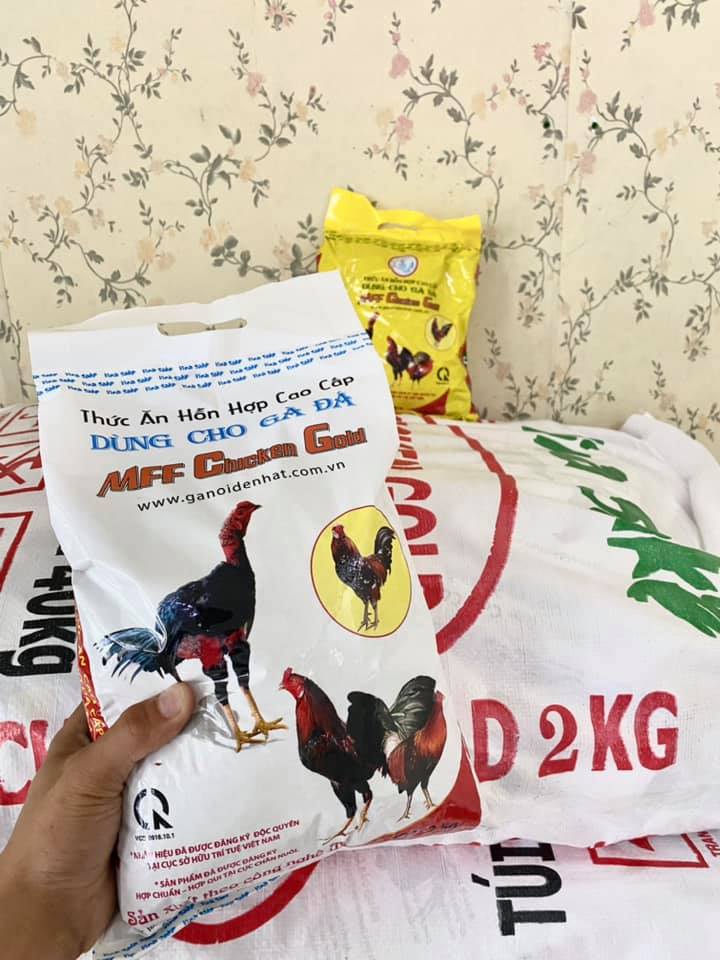 Cám gà đá mff chicken gold lớn 2kg - thức ăn gà