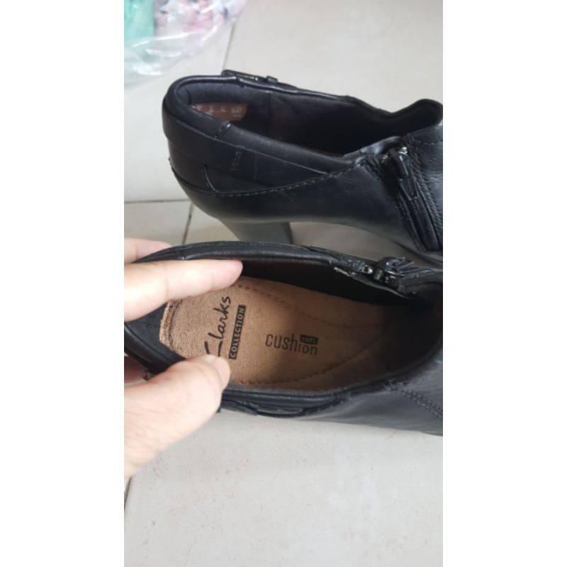 [HCM]Giày boot hiệu Clarks xuất khẩu size 37