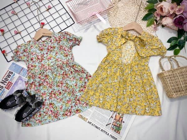 Váy hoa thắt nơ sau lưng cho bé gái
