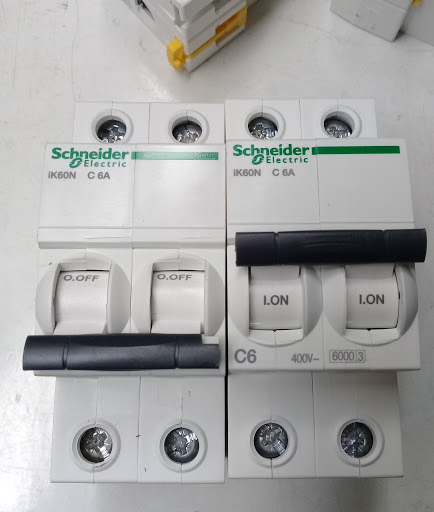 Cầu dao tự động đóng ngắt MCB 2 pha, 6kA, Schneider