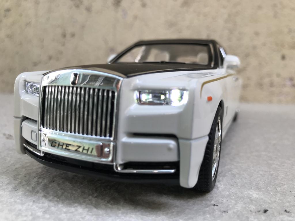 [HCM]Mô hình xe ô tô Rolls-Royce Phantom 2020 1:24