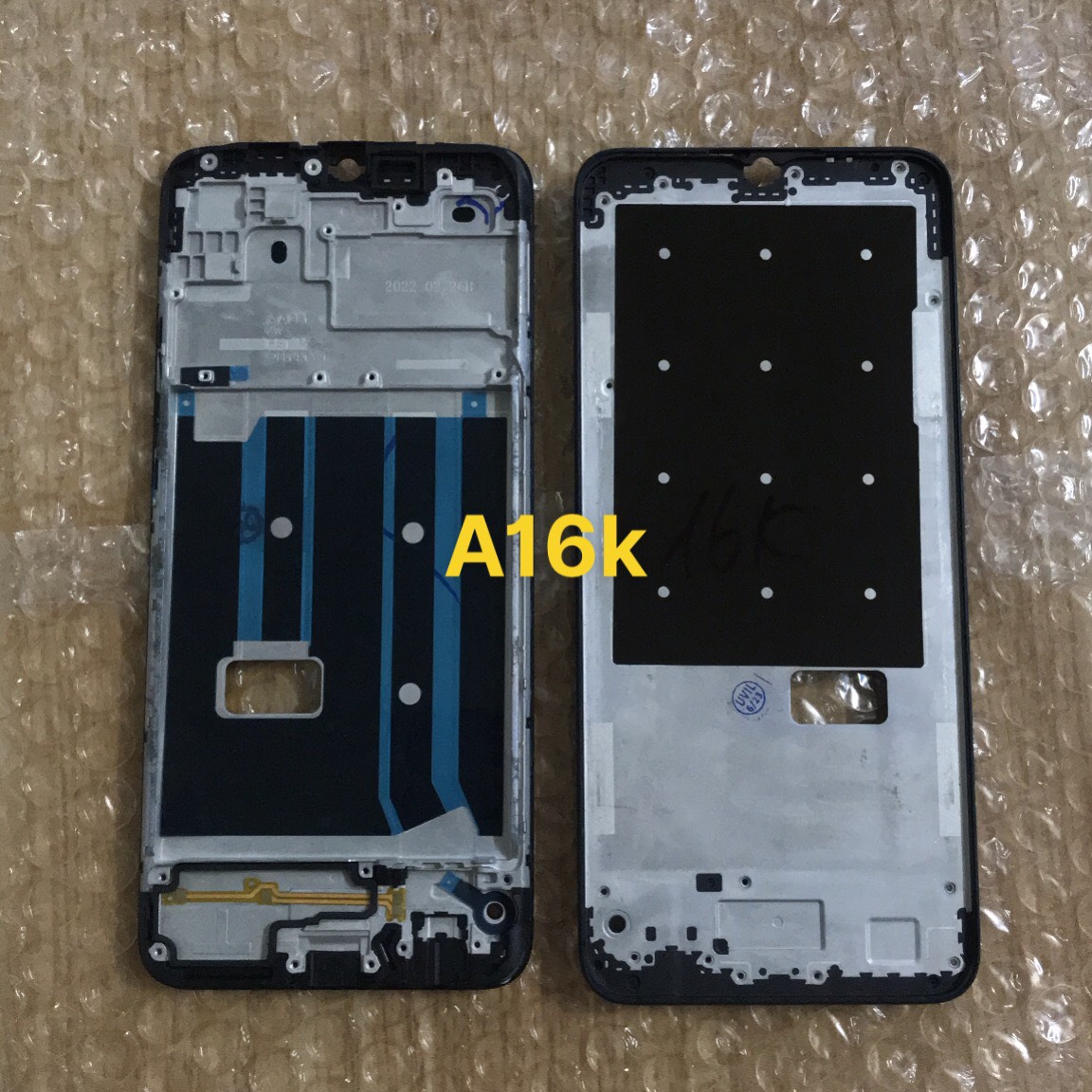 khung xương / sườn đỡ màn OPPO A16K zin