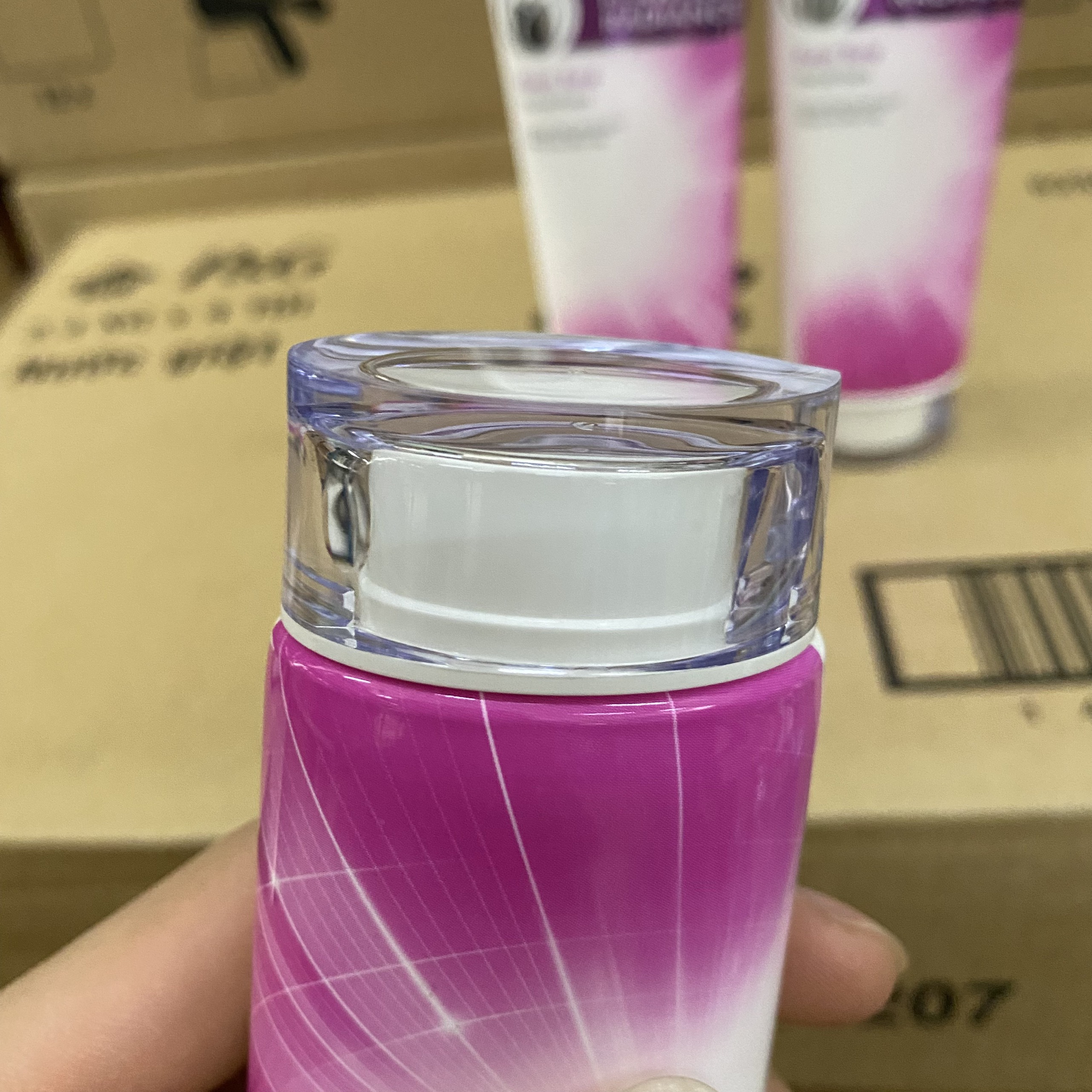 Sữa rửa mặt POND’S FLAWLESS RADIANCE 100g cao cấp
