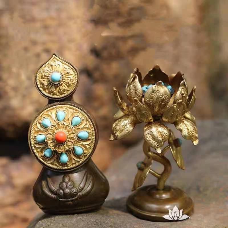 HOA SƯ TỬ cao 9cm