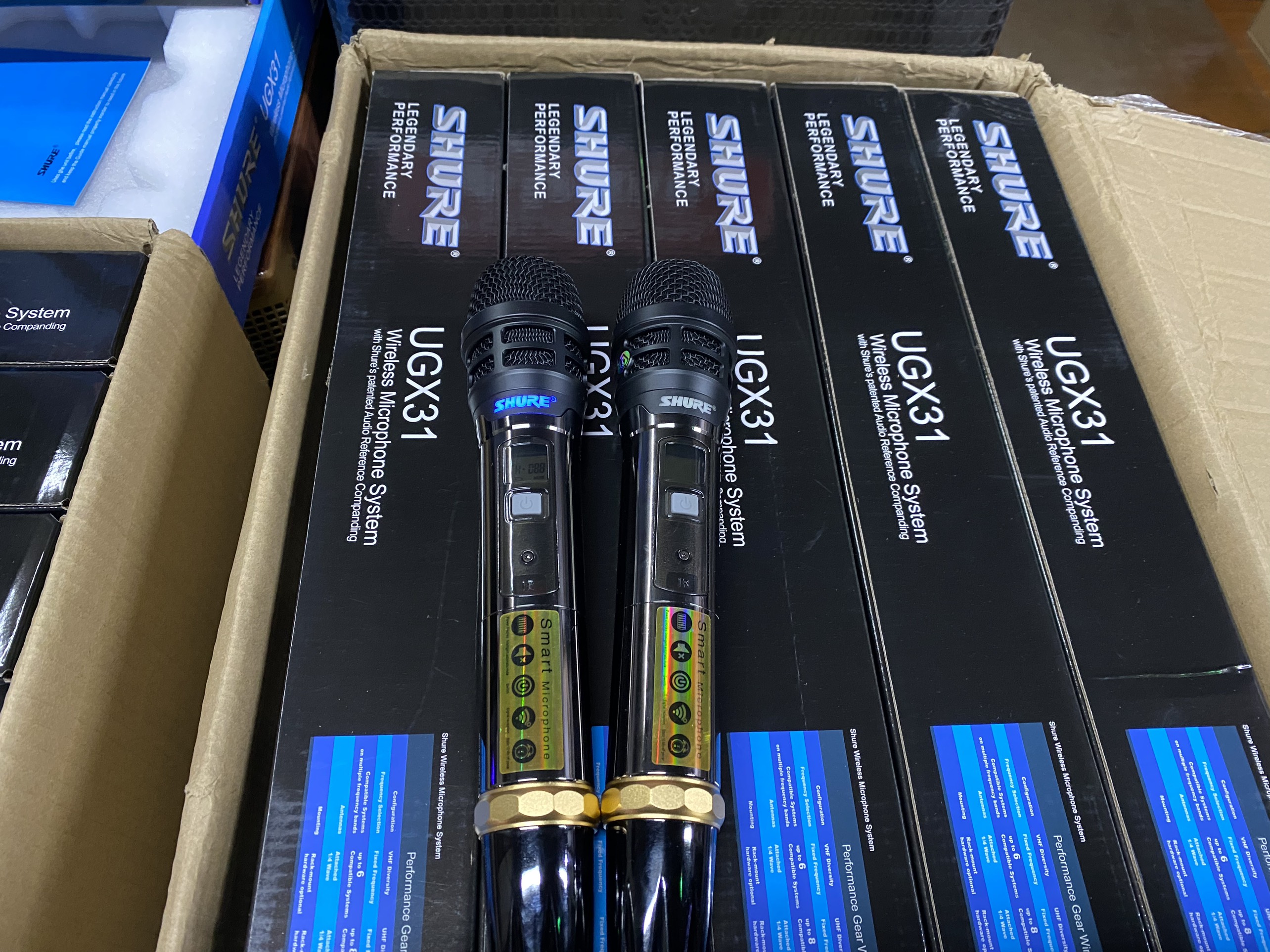 Micro không dây Shure UGX31 ( shure ugx 31 2023) hàng chuẩn loại 1