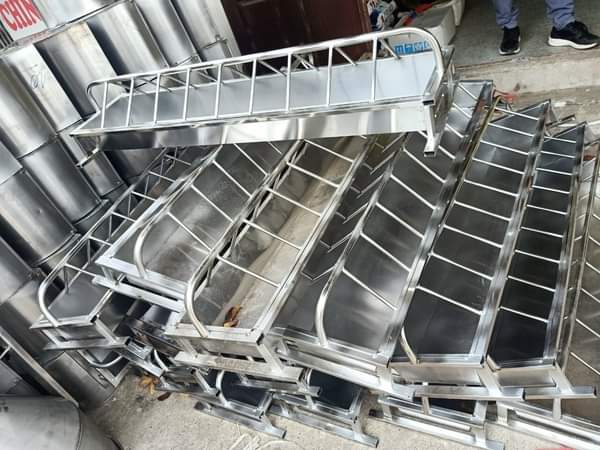 máng tập ăn cho heo,chó dài 1,2m