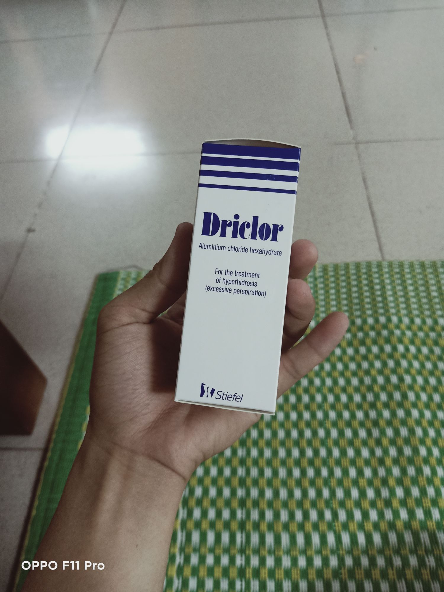 Driclor hết mồ hôi tay chân nách