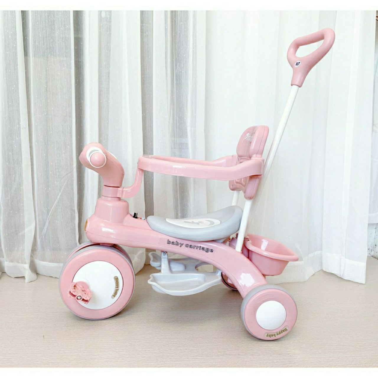 Xe đẩy cho bé cao cấp cho bé có nhạc và đèn 618