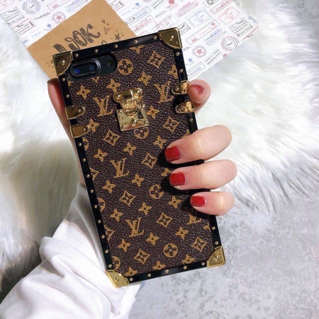 Ốp LV  sang chảnh dùng cho iphone